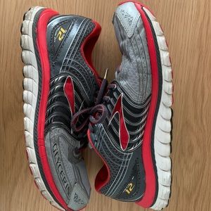 Brooks Glycerin 12 LIMITED EDITION Berkshire Hathaway